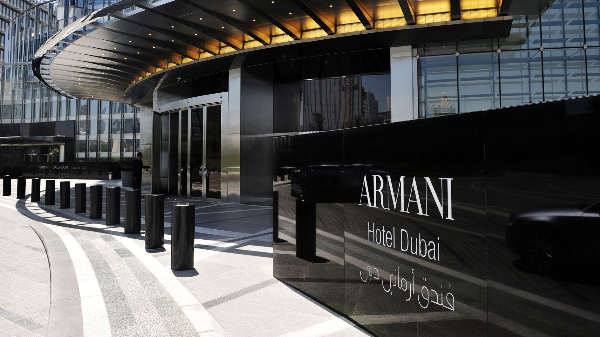 https://www-armanihotels-com.azureedge.net/wp-content/uploads/2024/04/Homepage-Banner-image-desktop-1920x1080-px.jpg?utm_source=chatgpt.com