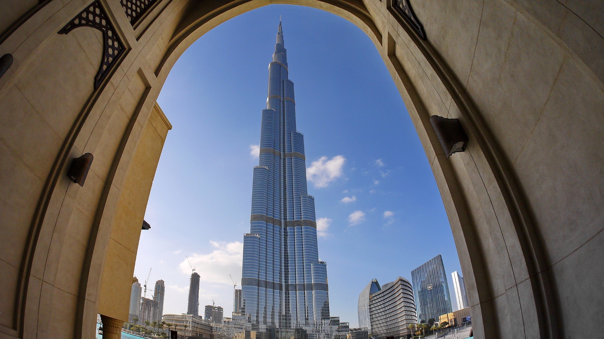 Image for الدليل الشامل لأفضل الأنشطة في وسط مدينة دبي: من قلب فندق أرماني دبي الراقي
